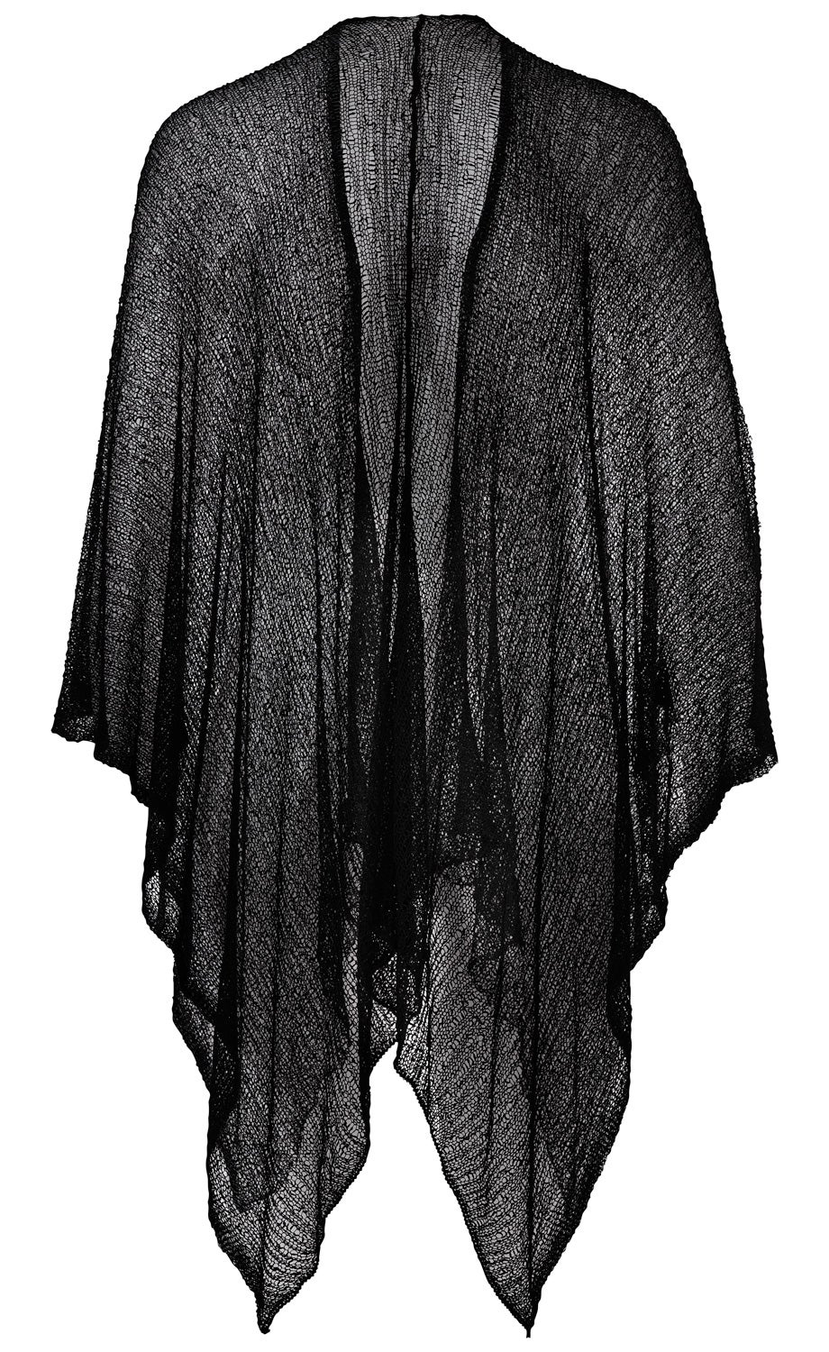 schwarze, transparente Viskose-Stola aus grobmaschigem, leicht fallendem Stoff, mit asymmetrischem Saum, hängend fotografiert vor weißem Hintergrund
