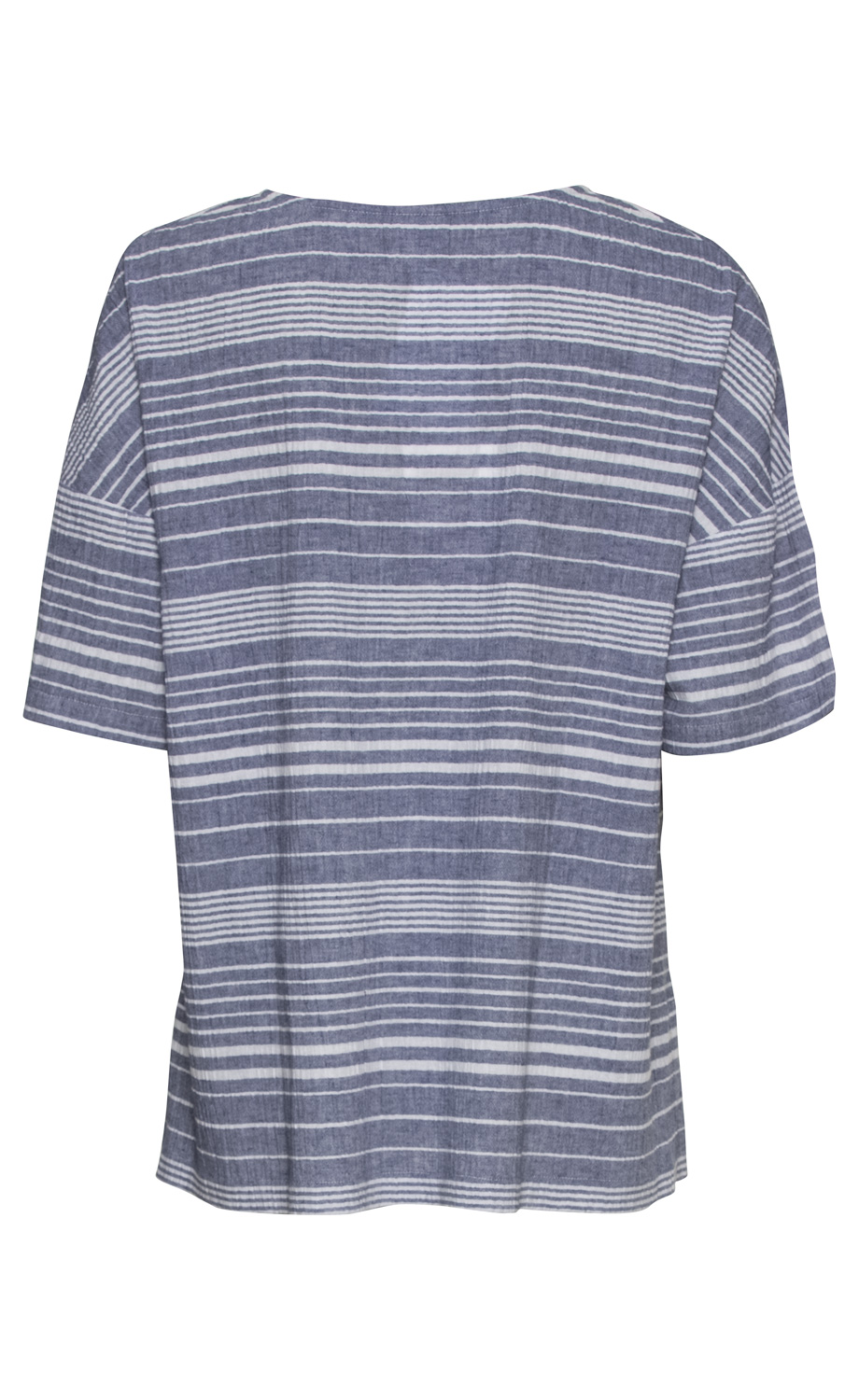 Rückenansicht einer kurzärmligen Baumwoll-Bluse mit blau-weißen horizontalen Streifen, weiter Schnitt, leichter Stoff, Rundhalsausschnitt, schlichtes Design ohne Applikationen oder Verzierungen.