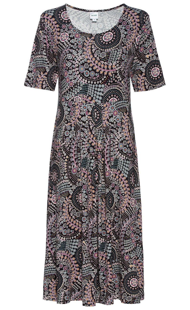 Viskose-Mix-Kleid mit halblangen Ärmeln, rundem Ausschnitt und ausgestelltem Rock, schwarzgrundig mit buntem, floralen Paisley-Muster in Rosa, Blau, Gelb und Weiß