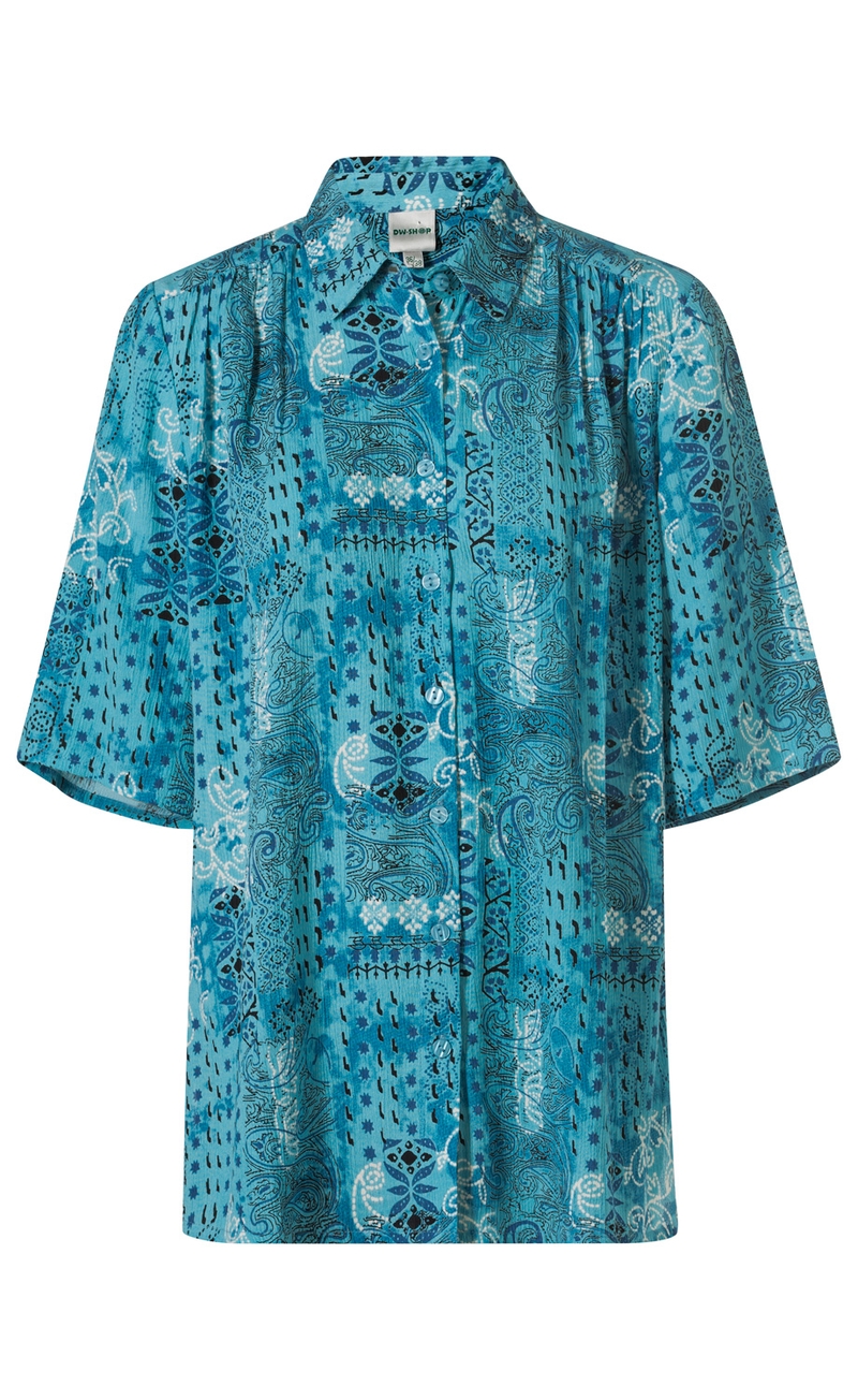 Viskose-Bluse in Türkis mit kurzem Ärmel, Knopfleiste, Hemdkragen und feinem, blau-schwarzem Paisley- und Muster-Mix.