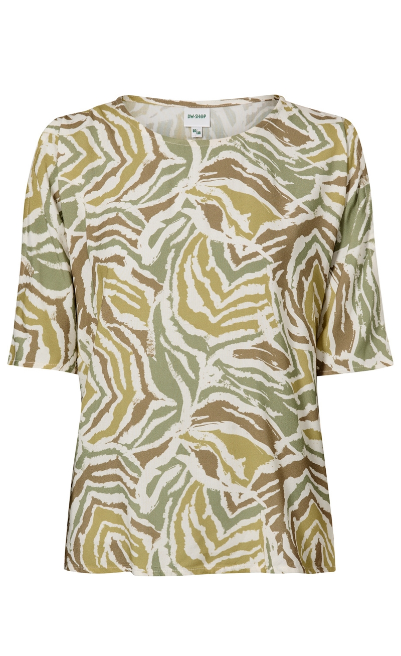 Viskose-Bluse mit rundem Ausschnitt, halblangen Ärmeln und abstraktem Zebrastreifenmuster in Beige-, Grün- und Braun-Tönen auf weißem Grund