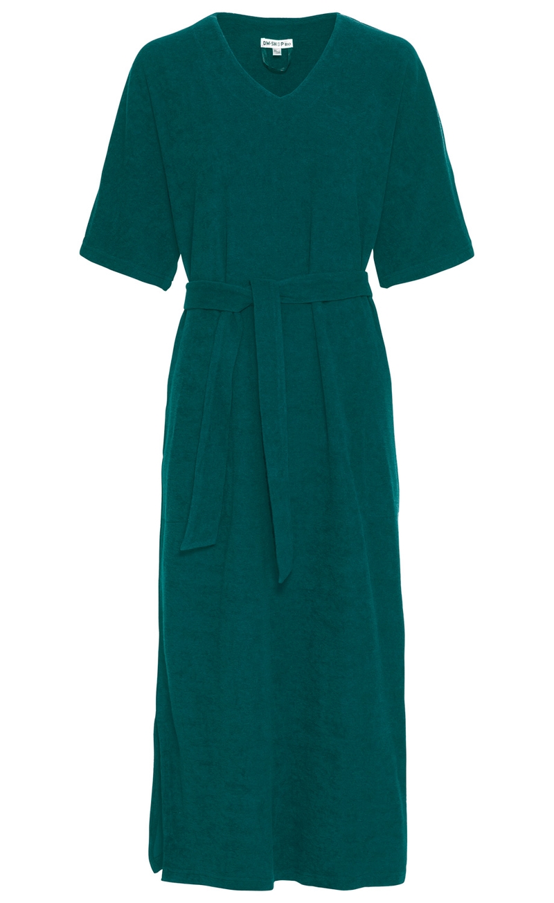 Baumwoll-Hauskleid aus weichem, grünem Stoff, knielang, mit halblangen Ärmeln, V-Ausschnitt und Stoffgürtel zum Binden in der Taille, schlicht und bequem, seitlicher Schlitz am Saum