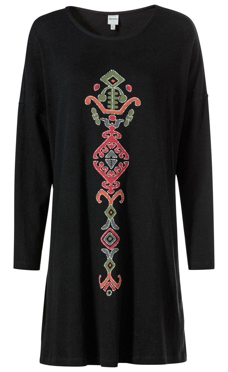 schwarzes Baumwoll-Mix-Shirt mit langem Arm und rundem Ausschnitt, vorne mittig vertikal angeordnetes, buntes ethnisches Muster in grün, rot, orange und grau