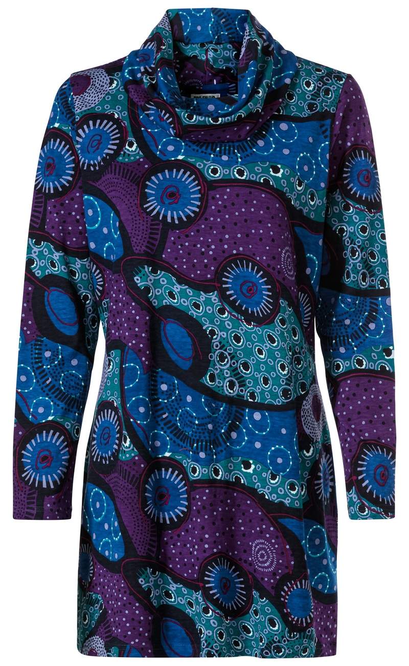 Baumwoll-Mix Shirt mit langem Arm, weitem Rollkragen, in Blau, Violett, Grün mit abstraktem Muster aus Kreisen, Punkten und Linien, gerade geschnitten.