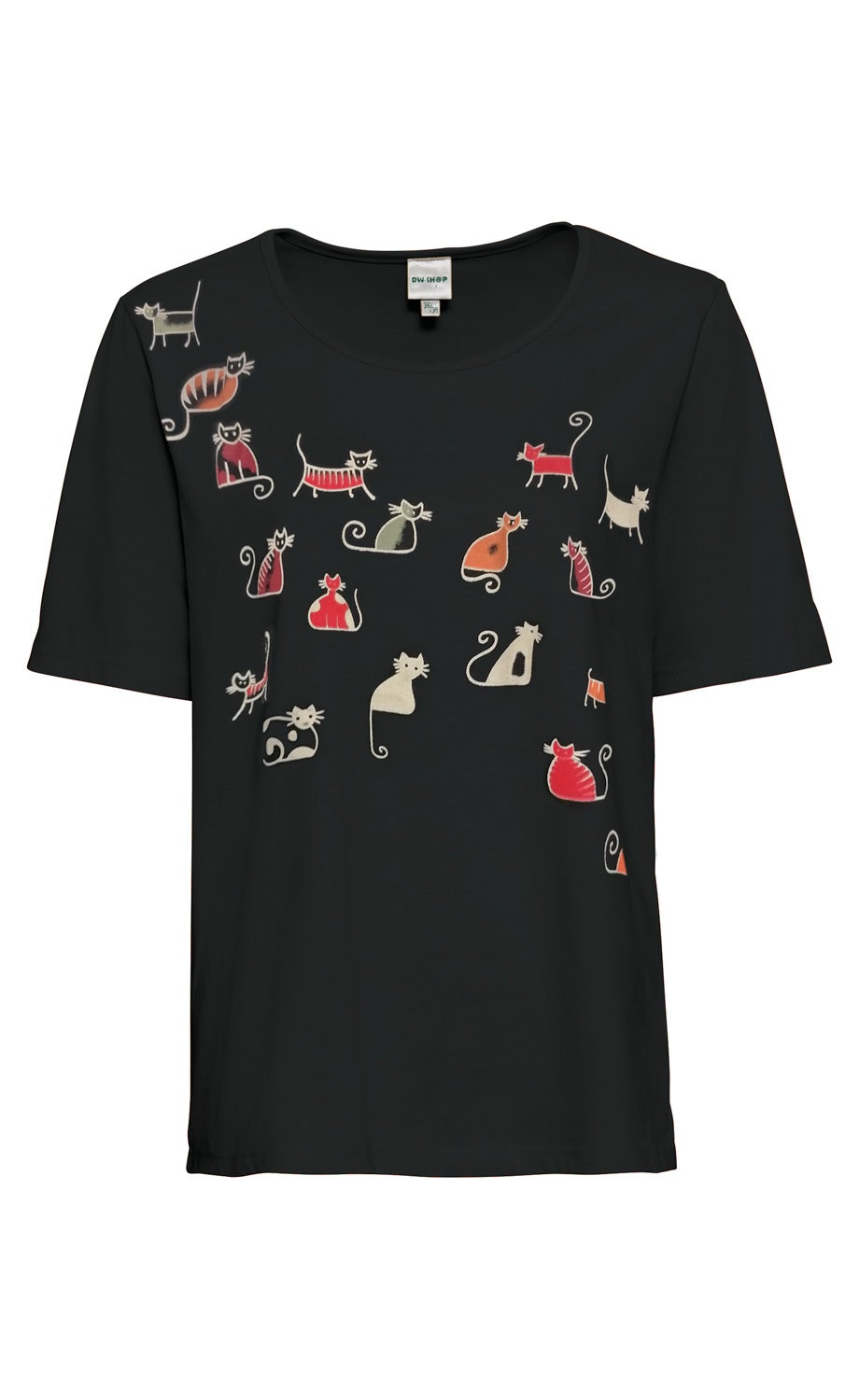 Schwarzes Baumwoll-Shirt mit kurzen Ärmeln und buntem Aufdruck aus mehreren stilisierten Katzen in Rot-, Orange-, Beige- und Grautönen, gleichmäßig auf Vorderseite verteilt