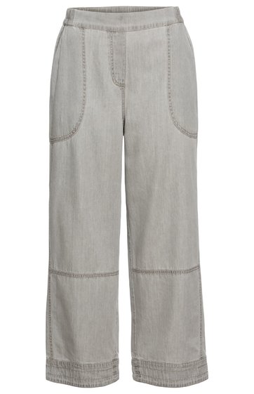 Weite graue Hose mit hoher Taille, großen aufgesetzten Taschen vorne, geradem Beinverlauf, sichtbaren Nähten, knöchellang
