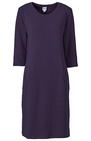 Dunkellila, knielanges Kleid ohne Muster, Rundhalsausschnitt, 3/4-Ärmel, zwei seitliche Eingrifftaschen, gerade geschnitten