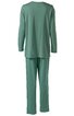 Grünes langärmliges Pyjama-Set bestehend aus locker geschnittenem Oberteil und geraden Hosen, Rückansicht, ohne Muster oder sichtbare Verzierungen