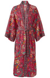 Roter Kimono mit buntem Blumenmuster, langer Schnitt, weiter Ärmel, Gürtel zum Binden, schwarzer Zierstreifen entlang der Ränder