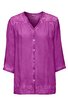 Lila Bluse mit Blumenmuster an Schultern und Saum, V-Ausschnitt, Knopfleiste vorne, 3/4-Ärmel, gerade geschnitten