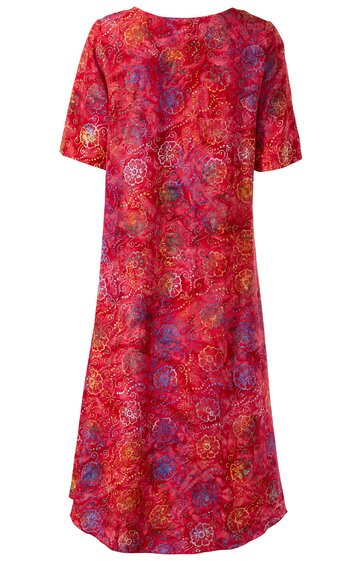 Rotes Kleid mit buntem, abstraktem Muster in Blau, Gelb und Rosa, Halbarm, Rundhalsausschnitt, locker fallend, knielang