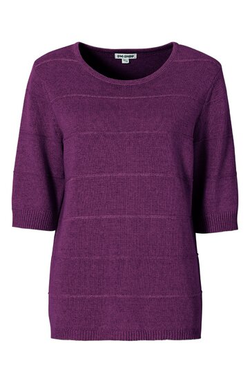 Kurzärmliges Pulloveroberteil in violett, rundhalsausschnitt, gerader Saum, feine horizontale Struktur im Strickmuster, enganliegende Ärmelenden