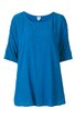 Bluse in königsblau, einfarbig, rundhalsausschnitt, halblange lose Ärmel mit angedeuteten Wickelfalten, gerade geschnitten, ohne sichtbare Verschlüsse
