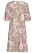 Kleid in taupe mit floralem Muster in Weiß und Rosa, kurzärmlig, rundhals, knielang, lockere Passform