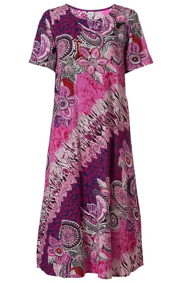 Kleid in Lilatönen mit Paisley- und Blumenmuster, rundem Ausschnitt, kurzen Ärmeln, knielang, A-Linie