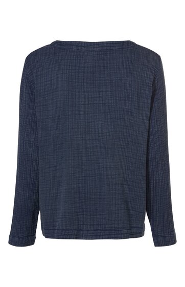 Dunkelblaues Langarmshirt mit feinem Karomuster, rundem Halsausschnitt, gerade geschnitten, ohne sichtbare Knöpfe oder Verzierungen