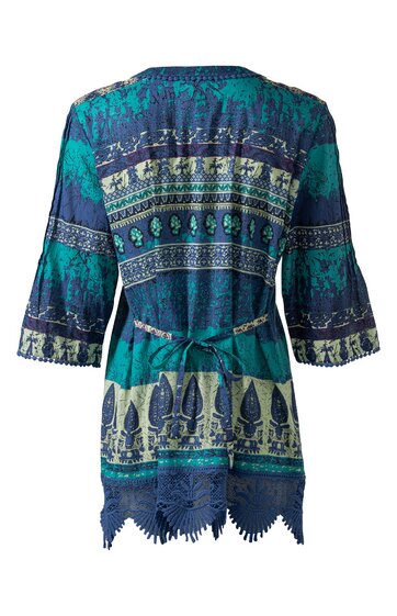 Blau-grün gemusterte Bluse mit ethnischem Muster, dreiviertellangen Ärmeln, Rundhalsausschnitt, Taillengürtel zum Binden, Spitzenbesatz am unteren Saum