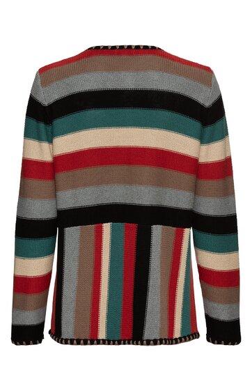 Gestreifter Pullover in Grau, Rot, Beige, Dunkelgrün und Schwarz, Langarm, gerader Schnitt, Rückseite mit senkrechten und waagerechten Streifen, schwarze Zierkante an Ärmeln und Saum