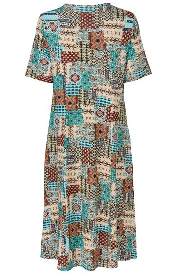 Knielanges Kleid in Türkis, Braun und Beige mit geometrischem Patchwork-Muster, kurzer Ärmel, Rundhalsausschnitt, lockere Passform