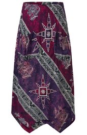 Langer Rock in dunklem Violett und Bordeauxrot mit weiß-schwarzem Ethno-Muster, asymmetrischer Saum, locker fallend
