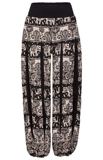 weit geschnittene Hose mit elastischem schwarz-grauem Bund, schwarz-beige mit Elefanten- und Ornamentmuster, enger Abschluss mit Bündchen am Bein, lockere Passform