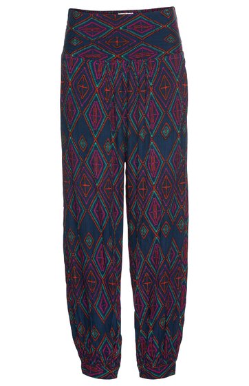 Locker geschnittene lange Hose in Dunkelblau mit buntem geometrischem Rautenmuster, elastischer breiter Bund, elastische Bündchen an den Beinenden