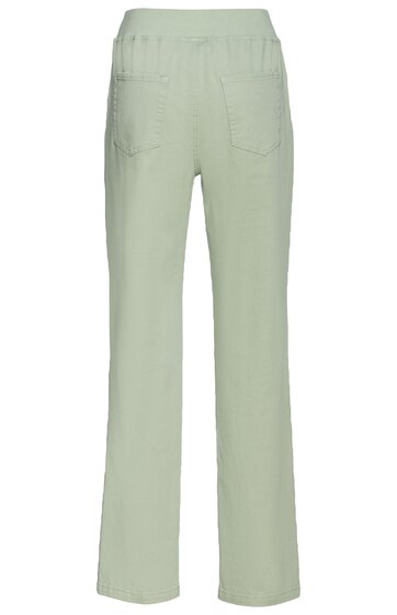 Hose in hellem Salbeigrün, unifarben, gerade geschnitten, elastischer Bund, zwei aufgesetzte Gesäßtaschen