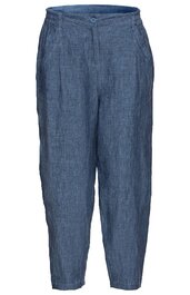 Hose in mittlerem Blau, ohne Muster, hoher Bund mit Knopf und Reißverschluss, gerader Beinverlauf, seitliche Eingrifftaschen