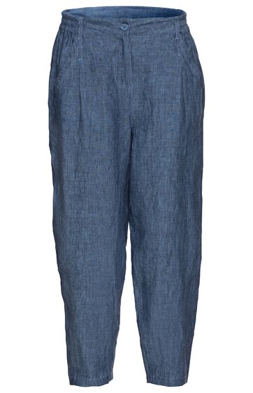 Hose in mittlerem Blau, ohne Muster, hoher Bund mit Knopf und Reißverschluss, gerader Beinverlauf, seitliche Eingrifftaschen