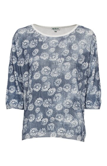 Damenbluse blau mit weißem Blumenmuster, Rundhalsausschnitt, dreiviertellange Ärmel, lockere Passform