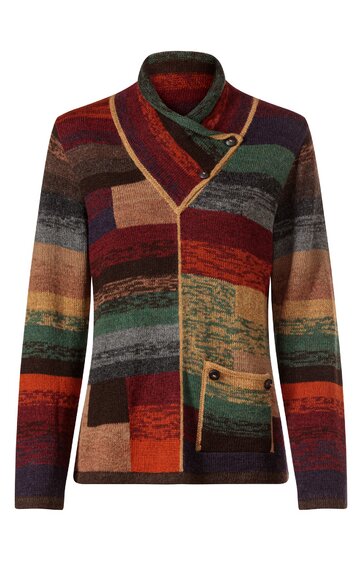 Multifarbenes Damenstrickjacke mit horizontalem Streifenmuster in Grün, Rot, Braun, Orange, Burgund und Schwarz, asymmetrischer Kragen mit Knopf, Knöpfe vorne am Oberkörper, lange Ärmel, zwei Taschen auf Vorderseite