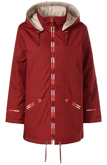 Roter Parka mit Kapuze und heller Innenverkleidung, mittellang, gerade geschnitten, vorn mit Reißverschluss, zwei schräge Taschen mit Reißverschlüssen, Bündchen mit reflektierenden Streifen