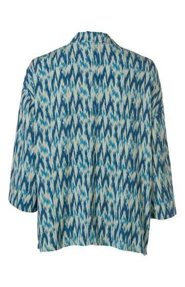 Blau gemustertes Damenoberteil mit weitem Schnitt, halblangen Ärmeln, rundem Kragen, gerade geschnitten