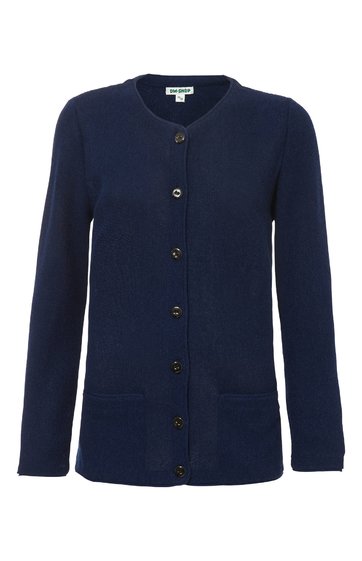 Dunkelblaue Strickjacke ohne Kragen, durchgehende Knopfleiste mit fünf Knöpfen, lange Ärmel, zwei aufgesetzte Taschen vorne, gerade geschnitten