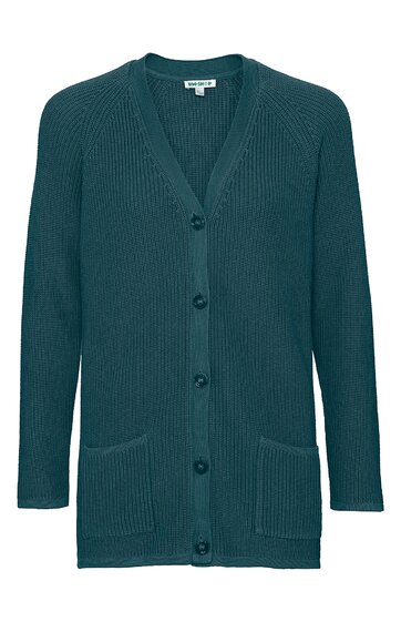 Dunkelgrüner Cardigan mit V-Ausschnitt, langärmelig, durchgehende Knopfleiste mit fünf runden Knöpfen, zwei aufgesetzte Taschen vorne, gerippte Struktur, gerade geschnitten