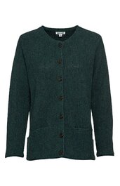 Dunkelgrüne Strickjacke mit Rundhalsausschnitt, lange Ärmel, durchgehende Knopfleiste mit fünf braunen Knöpfen, zwei aufgesetzte Taschen vorne, gerade Form