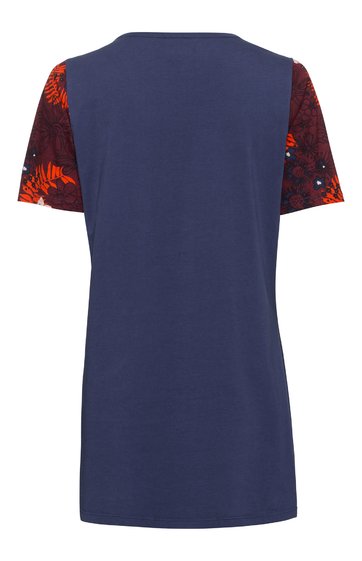 T-Shirt mit marineblauem Körper, kurzen Ärmeln mit rotem und orangefarbenem abstraktem Muster, Rundhalsausschnitt, gerade geschnitten