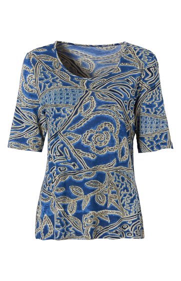 Blaues Halbarmshirt mit beigem Paisley-Muster, rundem Halsausschnitt, gerade geschnitten