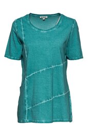 Türkisfarbenes T-Shirt mit rundem Ausschnitt, kurzen Ärmeln, diagonal verlaufenden, helleren Ziernähten, gerade geschnitten