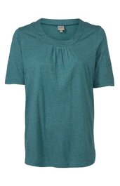 Kurzärmliges Shirt in petrol mit rundem Ausschnitt, leichte Falten am Kragen, gerade geschnitten