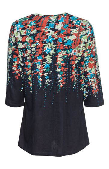 Damenoberteil in Schwarz mit floralem Muster in Rot, Hellblau und Weiß oben und an den Ärmeln, Rundhalsausschnitt, halblange Ärmel, lockere Passform