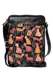 Schwarze Umhängetasche mit buntem Katzenmuster in Rot, Orange, Gelb, mit länglichem rechteckigem Format, Reißverschluss oben, Fronttasche mit Knopfverschluss, schmaler verstellbarer Schulterriemen