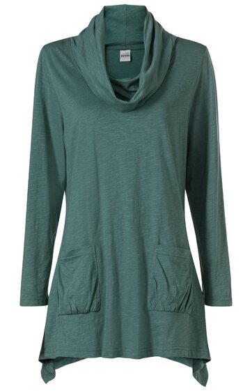 Langärmliges Tunika-Shirt in petrolgrün mit weitem Rollkragen, asymmetrischem Saum, zwei aufgesetzten Taschen vorne, lockere Passform