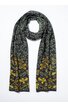 Schal in dunklem Olivgrün mit floralen Mustern in Gelb und Hellgrau, rechteckig, weich fallend, Fransen an den Enden