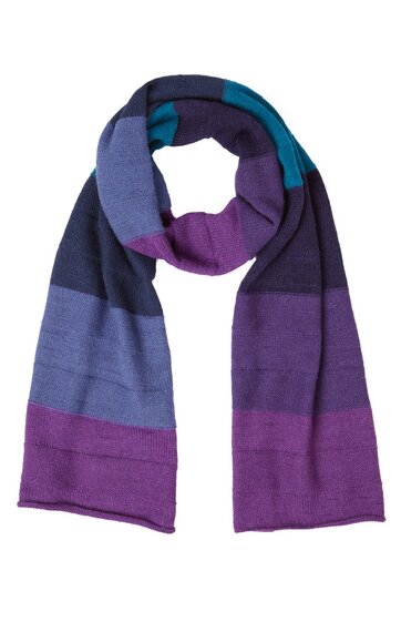 Rechteckiger Schal mit breiten horizontalen Streifen in Violett, Hellblau, Dunkelblau, gestrickt, offene Enden