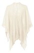 Weißer Poncho ohne Muster, rechteckige Form mit spitz zulaufenden Ecken, locker fallend, breiter Halsabschluss, Fransen an den Kanten