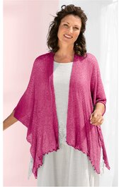 Damenstola in pink, einfarbig, offen geschnitten mit locker fallendem Design, langer, asymmetrischer Saum, getragen von stehender Frau mit weißen Oberteil und hellgrauem Rock