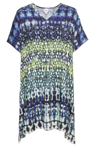 Kurzärmeliges Tunika-Shirt in Blau- und Grüntönen mit abstraktem, unregelmäßigem Muster, V-Ausschnitt, locker fallende Passform, gerader Saum mit Seitenschlitzen