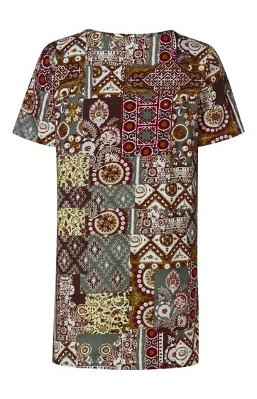 Kurzärmeliges Tunika-Kleid mit auffälligem Patchwork-Muster in Braun-, Grün- und Rottönen, Rundhalsausschnitt, gerade geschnitten, knielang