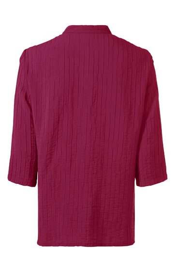 Damenjacke in dunklem Purpurrot, uni, gerader Schnitt, 3/4-lange Ärmel, Stehkragen, stoffstruktur mit feinen Längsrillen, Rückenansicht